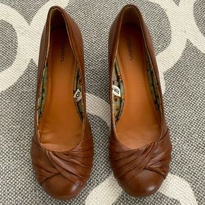 LAST CALL🌺 Xhilaration Brown Round Toe Wedges Size 8.5